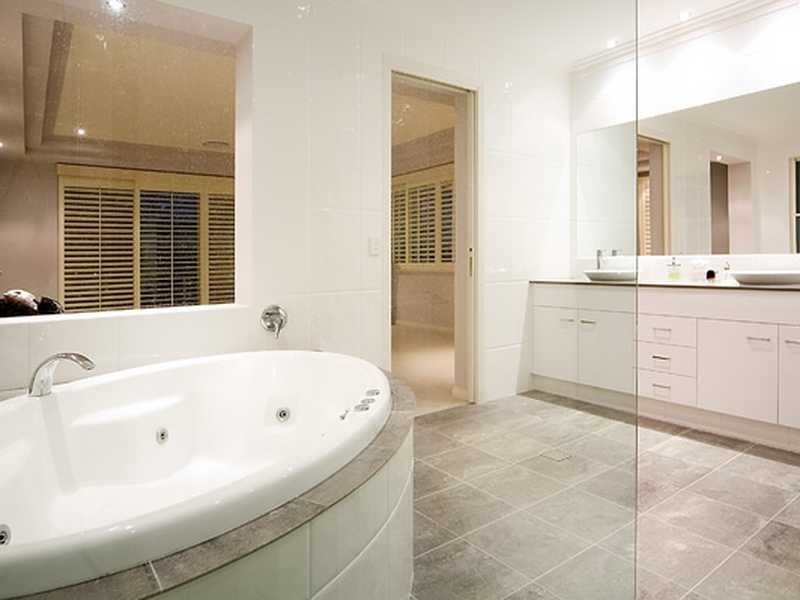 Sovereign Islands QLD 4216